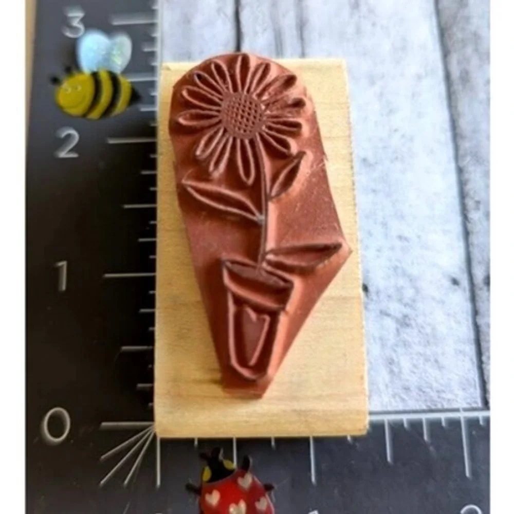Rubber Stampede Sunflower Pot A2550C Rubber Stamp Wood #C18